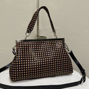 Colorblock Woven Leather Handmade Push Lock & Metal Frame Bag/Multi Use Style